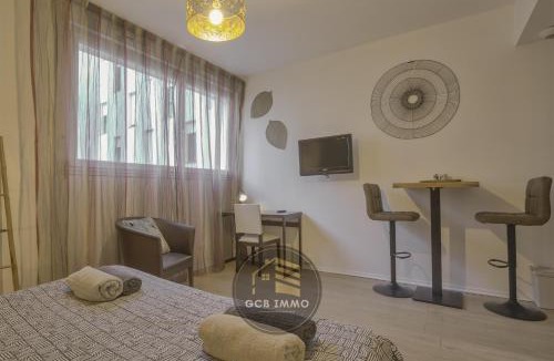 Quartier Exposition-Bajatiere Apartment | Le KOZY - Parking Gratuit