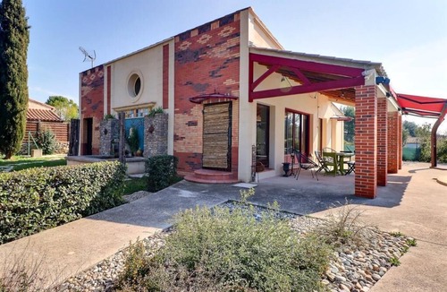 Aubais Villa | Le Loft Piscine & Jardin, 3-star atypical stay by ImmoConciergerie