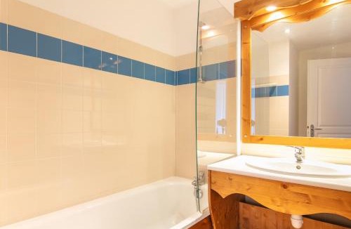 Chamrousse Apartment | Le Machu - Appt 3 vue montagne