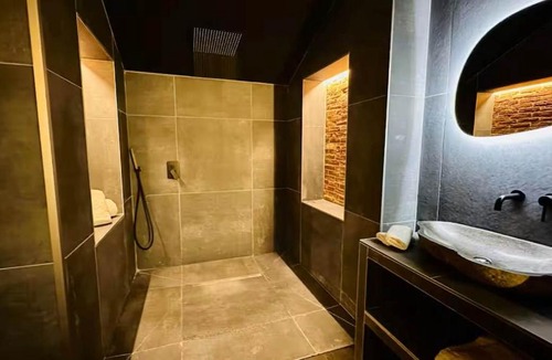 Saint-Etienne Apartment | Le magik' loft avec Sauna et Spa