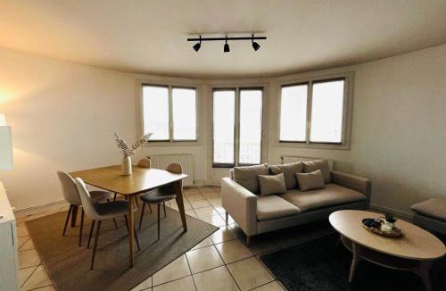 Tarbes Apartment | Le Martinet - 6 personnes - Tarbes