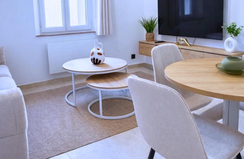 Forcalquier Apartment | Le Mercier- Centre historique de Forcalquier