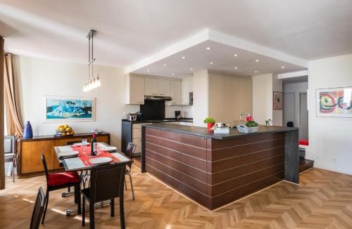 Liberation Apartment | "Le Mirabeau" by EnjoyNice, spacious 2-bed with airco