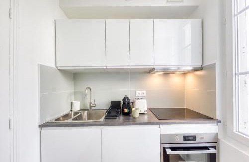 Corbeil-Essonnes Apartment | Le Nid Cozy - Face Gare De Corbeil