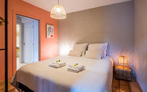 Millau Apartment | Le nid des ailes piscine jardin parking centre-ville