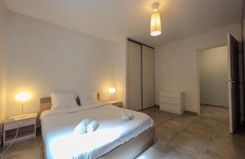 Le Bourg-d'Oisans Ski Chalet | Le Perce-Neige - Jacuzzi - Jardin - Gîtes - ALPES HUEZ