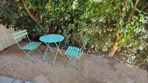 Brive-la-Gaillarde Apartment | Le Petit Paradis