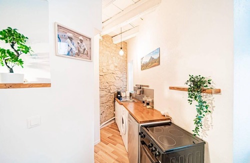 Old Lyon Apartment | Le Petit St Paul Charming Studio T1 Bis in the heart of Old Lyon