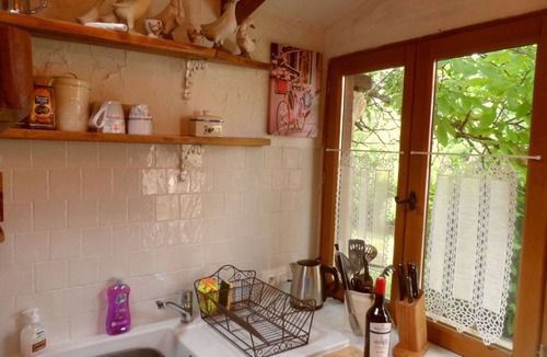 Bars Cottage | Le Revendeur charming cottage with private hottub!