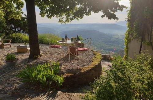Sampzon Bed & Breakfast | le rocher de Sampzon
