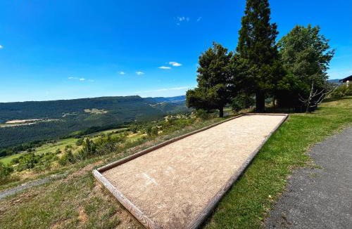 Pelouse House | Le Séquoia - Vue Extraordinaire - Nature - Calme - Netflix - Wifi - Randonnée