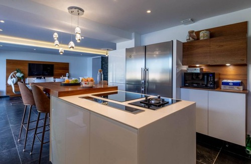 Brison-Saint-Innocent House | LE ST-INN - BRISON SAINT INNOCENT