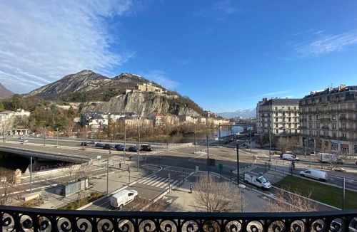 Quartier Chorier-Berriat Apartment | Le Téléphérique, 6 pers, 300 m Gare, Climatisation