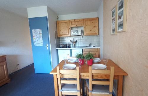 Mont-de-Lans Apartment | Le Tyrol