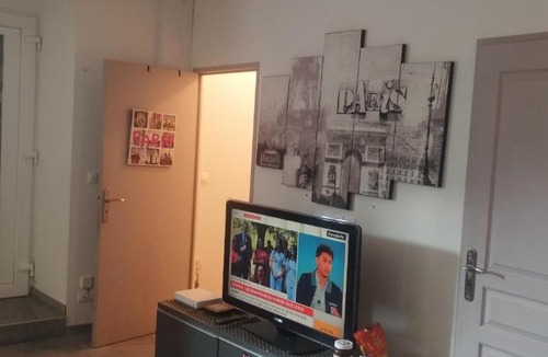 Sarrouilles Apartment | Lemer appartement