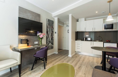 El Camp de l'Arpa del Clot Hotel | Leonardo Boutique Hotel Barcelona Sagrada Familia