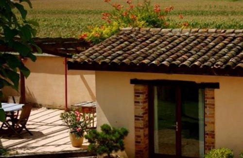Saint-Jean-de-Thurigneux Bed & Breakfast | Les Barelles Chambres d’Hôtes