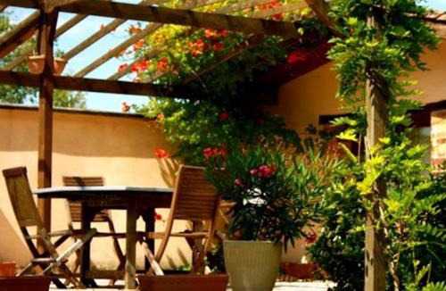 Saint-Jean-de-Thurigneux Bed & Breakfast | Les Barelles Chambres d’Hôtes
