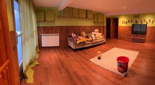Ax-les-Thermes Ski Chalet | Les Bosquitos Chalet