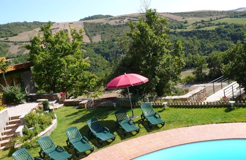Fondamente House | Les Castels de Sorgue, Gite 5 Étoiles en Sud Aveyron, Pour Groupe Avec Piscine
