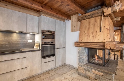La Roche House | LES Corbassieres - LE Beuil