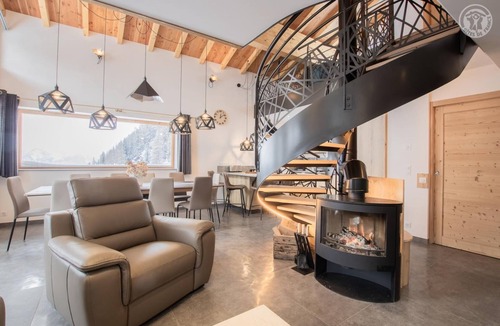 La Roche House | LES Corbassieres - LE Solan