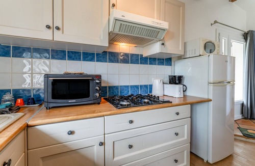 Rousson House | Les fées du gard - gîte lutin - Accommodation & Well-Being