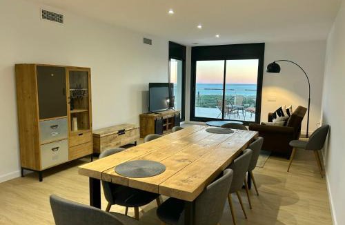 Castellet i la Gornal Villa | Les Flors de Cunit Villa Edelweiss