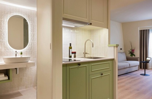 Les Halles Apartment | Les Halles 1 Bedroom Apartment With Aircon