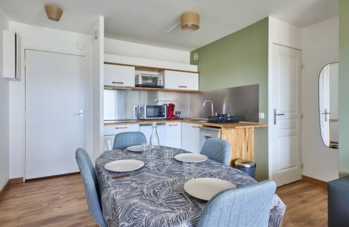 Courseulles-sur-Mer Apartment | Les Hirondelles - 800 m de la plage