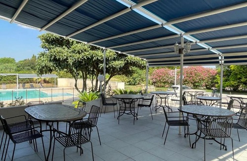 Lunel Hotel | Les Mimosas