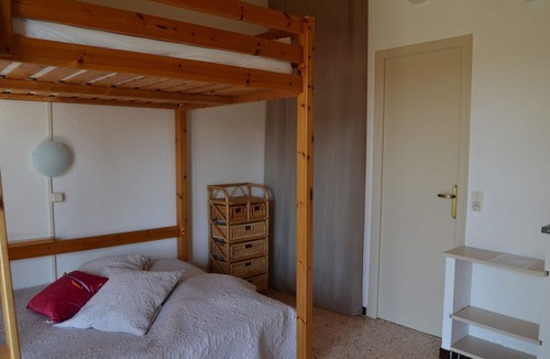 Saint-Dezery Apartment | Les Olivettes - Gite Champêtre