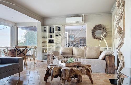 Grasse Villa | LES OLIVIERS Villa for 6 By Sunset
