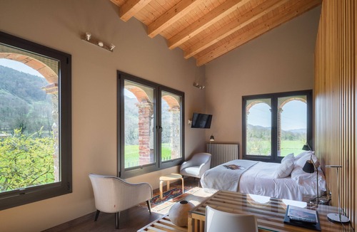 Sant Joan de Les Abadesses Hotel | Les Planes del Grau
