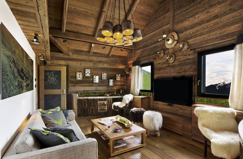 La Clusaz Bed & Breakfast | Les Rhodos