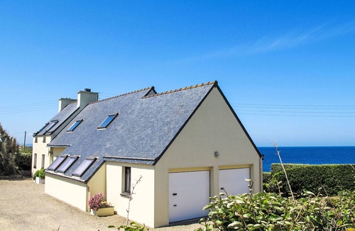 Plouescat House | Les Romarins by Interhome