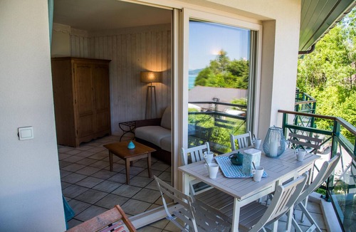 Duingt Apartment | Les Roseaux du Lac 217 - Duplex chaleureux avec accès direct au lac et plage privée