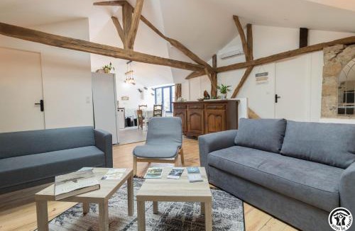 Pointis-Inard House | Les Volets Bleus