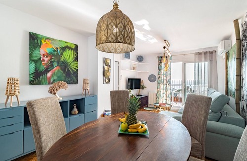 Montgat Apartment | LIANA SEAVIEW & BEACH APARTMENT; 3 bedrooms, 2 bathrooms, balcony, wifi, lift