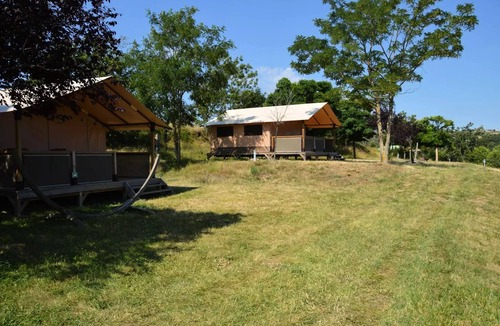 Eclassan House | Lodge Insolite Premium Victoria - 2 rooms - 30m² - large 20 m² terrace and 5-person relaxation net