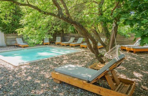 Richerenches Hotel | Lodges en Provence - Ecogîtes & Restaurant insolites