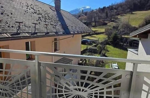Saint-Jean-de-Maurienne Apartment | Loft ~ Modern apartment in the heart of the Alps