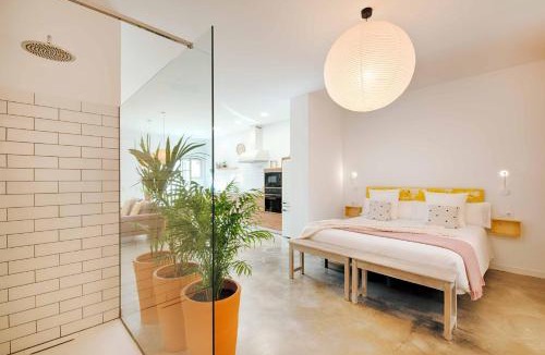 Figueres Apartment | Loft Spa Piscina Climatizada, Cine y Parking