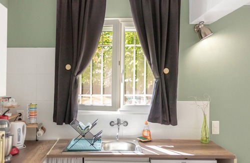 Boisset-et-Gaujac Apartment | Loft with Private Pool, Wi-Fi, and Air Conditioning