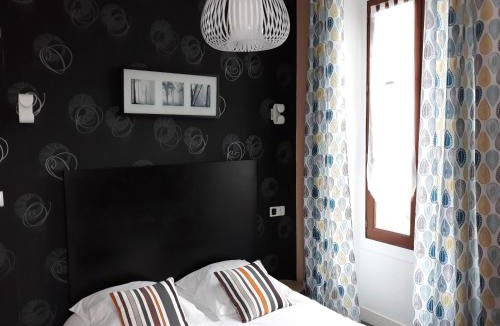 Uzerche Hotel | Logis Hôtel AMBROISE