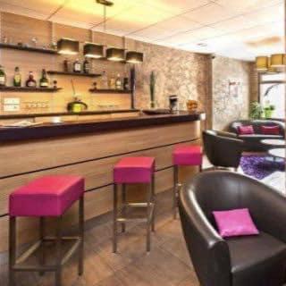 Le Malzieu-Ville Hotel | Logis Hotel Restaurant des Voyageurs