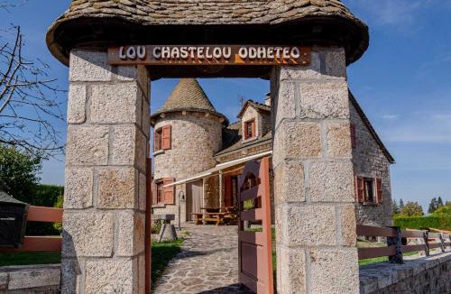 Aumont-Aubrac House | Lou chastelou odheteo à aumont aubrac