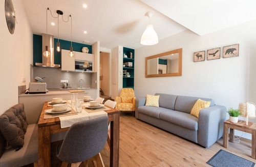 Peyragudes Apartment | Loudenvielle Centre, Rated 3 stars with terrace, 4/6 pers FIBRE WIFI NETFLIX
