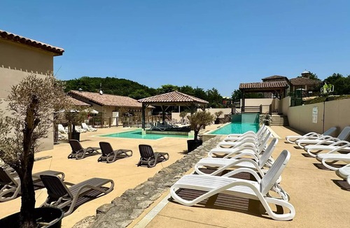 Casteljau House | Louisiane Prestige: 3 bedrooms, sleeps 6