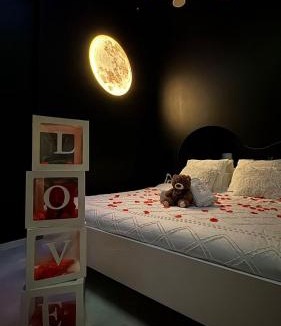 Jujurieux Hotel | Love room Air